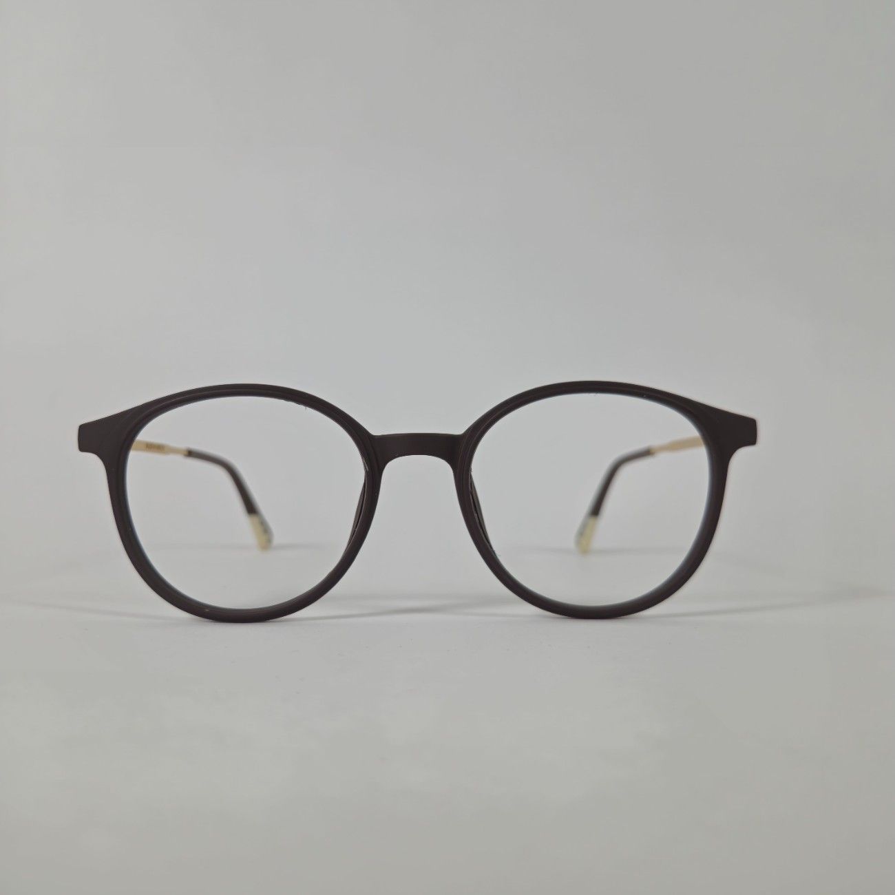 Round Trendy Frame - Holly Wood