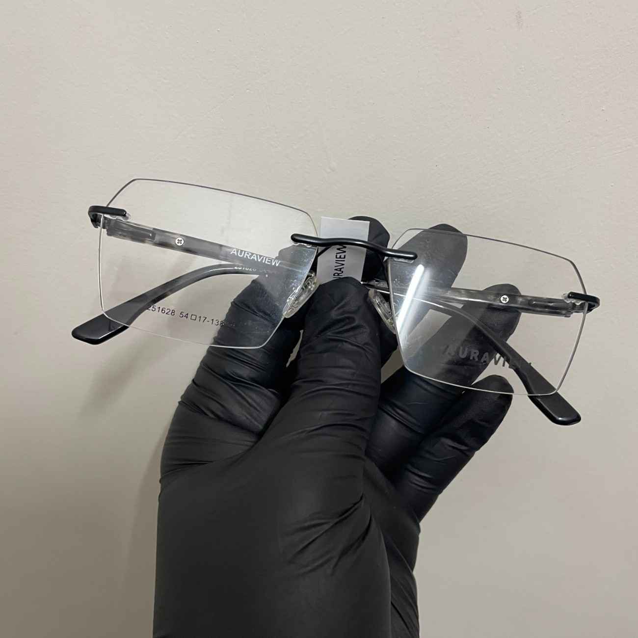 Square Cut Rimless Frame - Hing & Queen