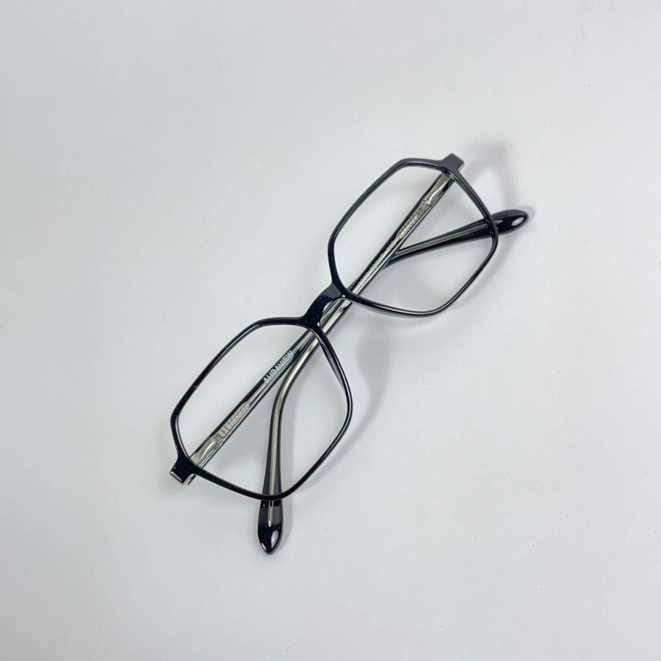 Hexa Glacier – Trendy Geometric Frame
