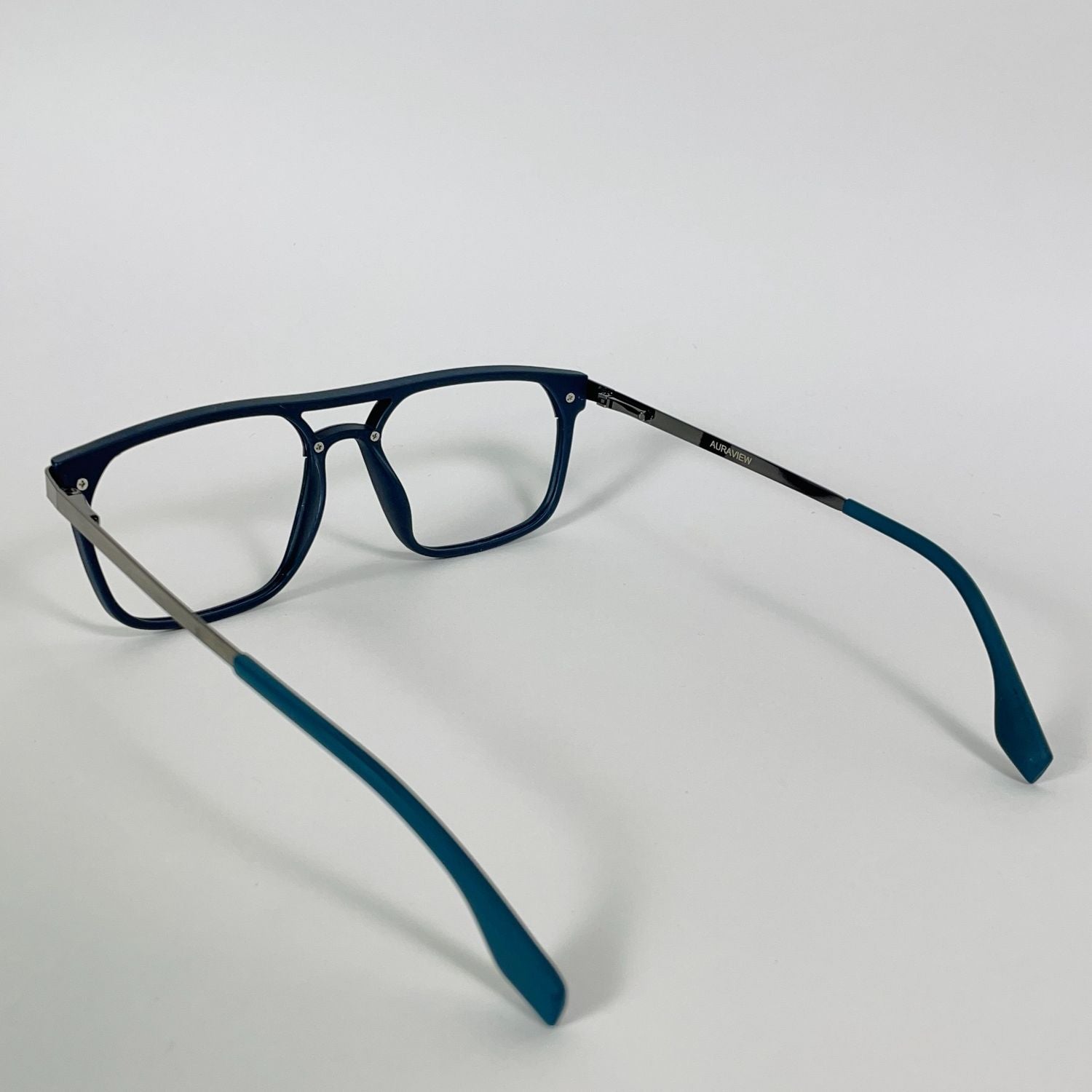 SteelGaze – Premium Gradient Frame