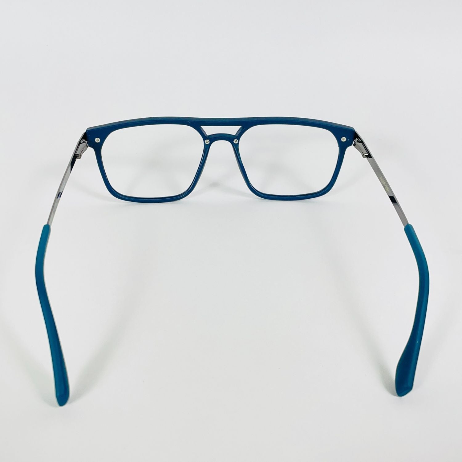 SteelGaze – Premium Gradient Frame