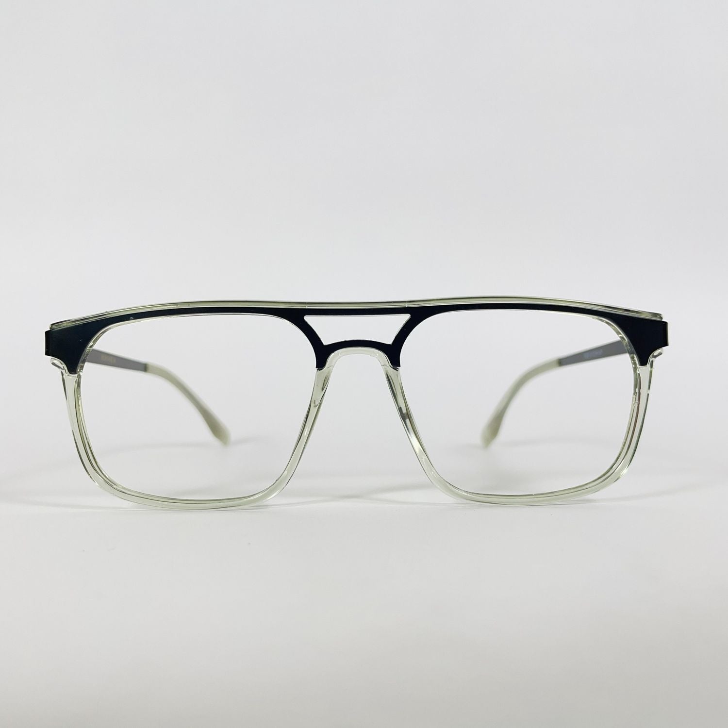 SteelGaze – Premium Gradient Frame