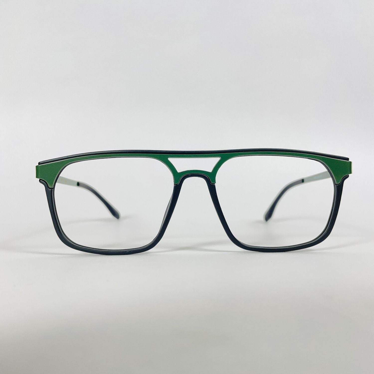 SteelGaze – Premium Gradient Frame