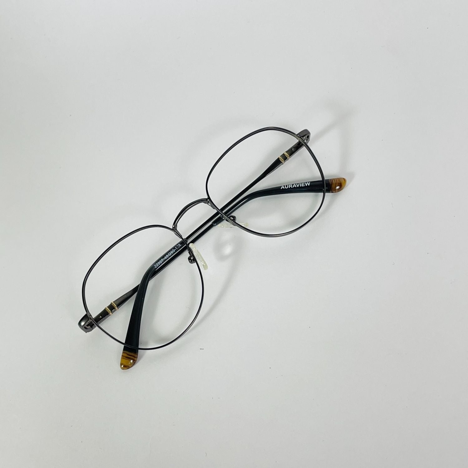 Round Hazel - Ultra Light Metal Frame
