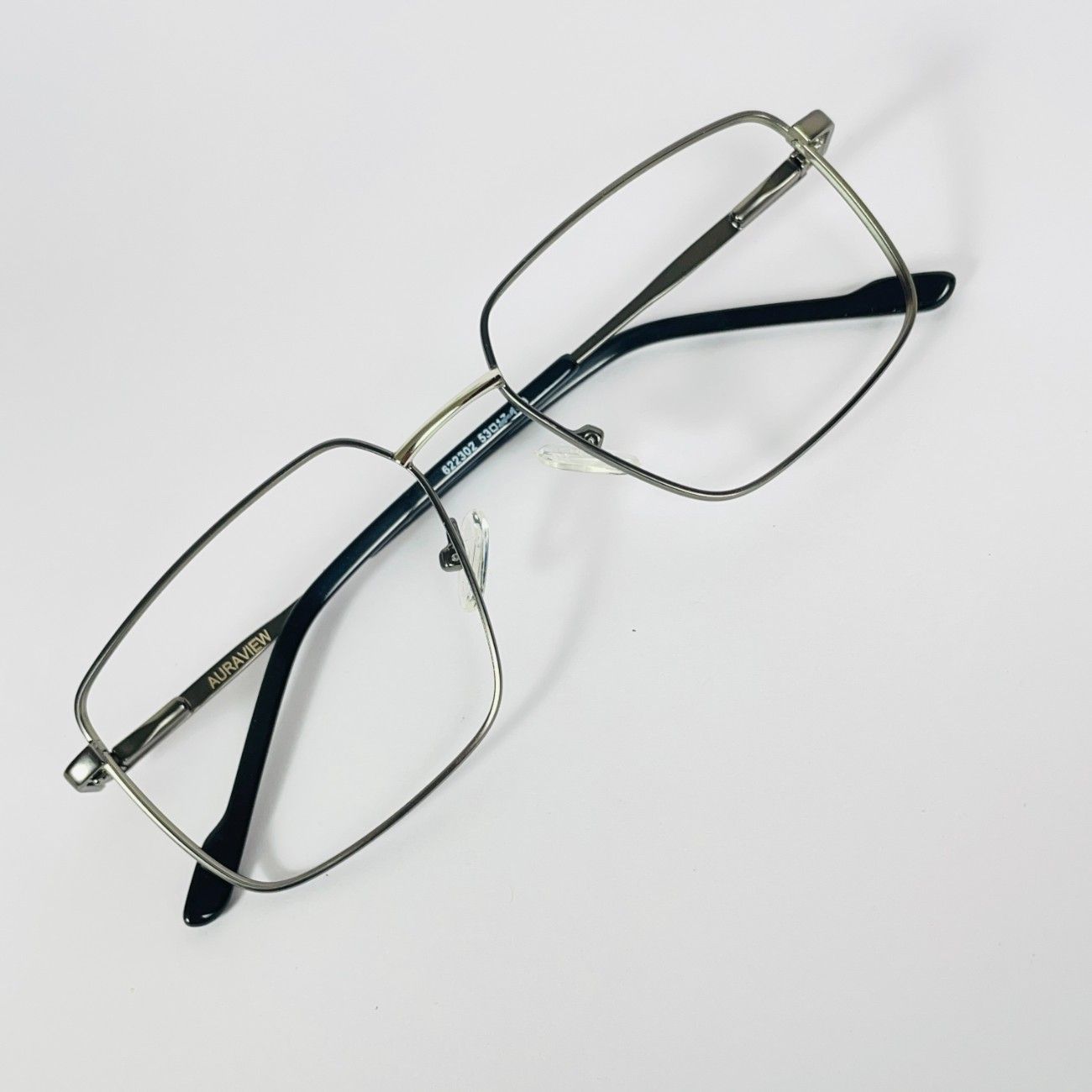 Square Metal Frame - RULE BREAK