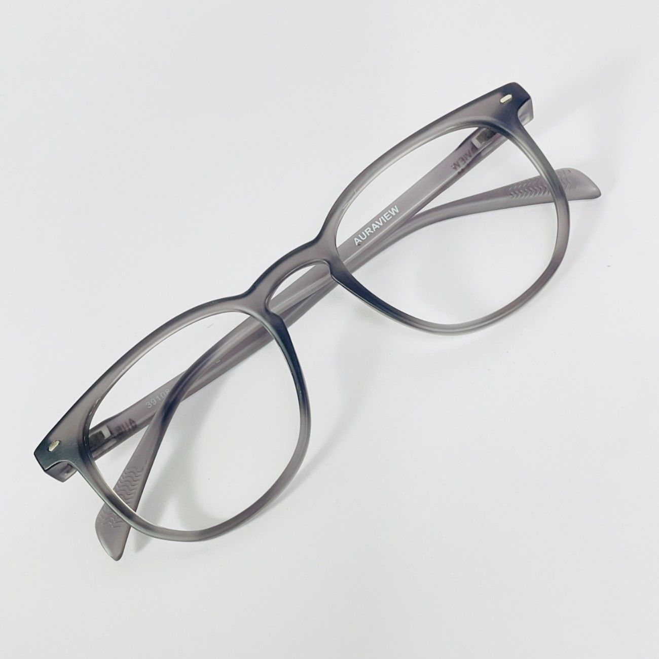 Classic Round Matte Frame