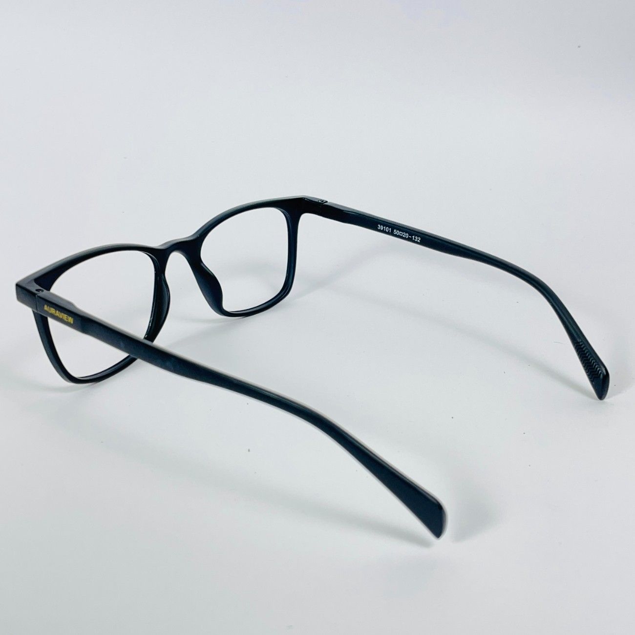 Classic Square Matte Frame