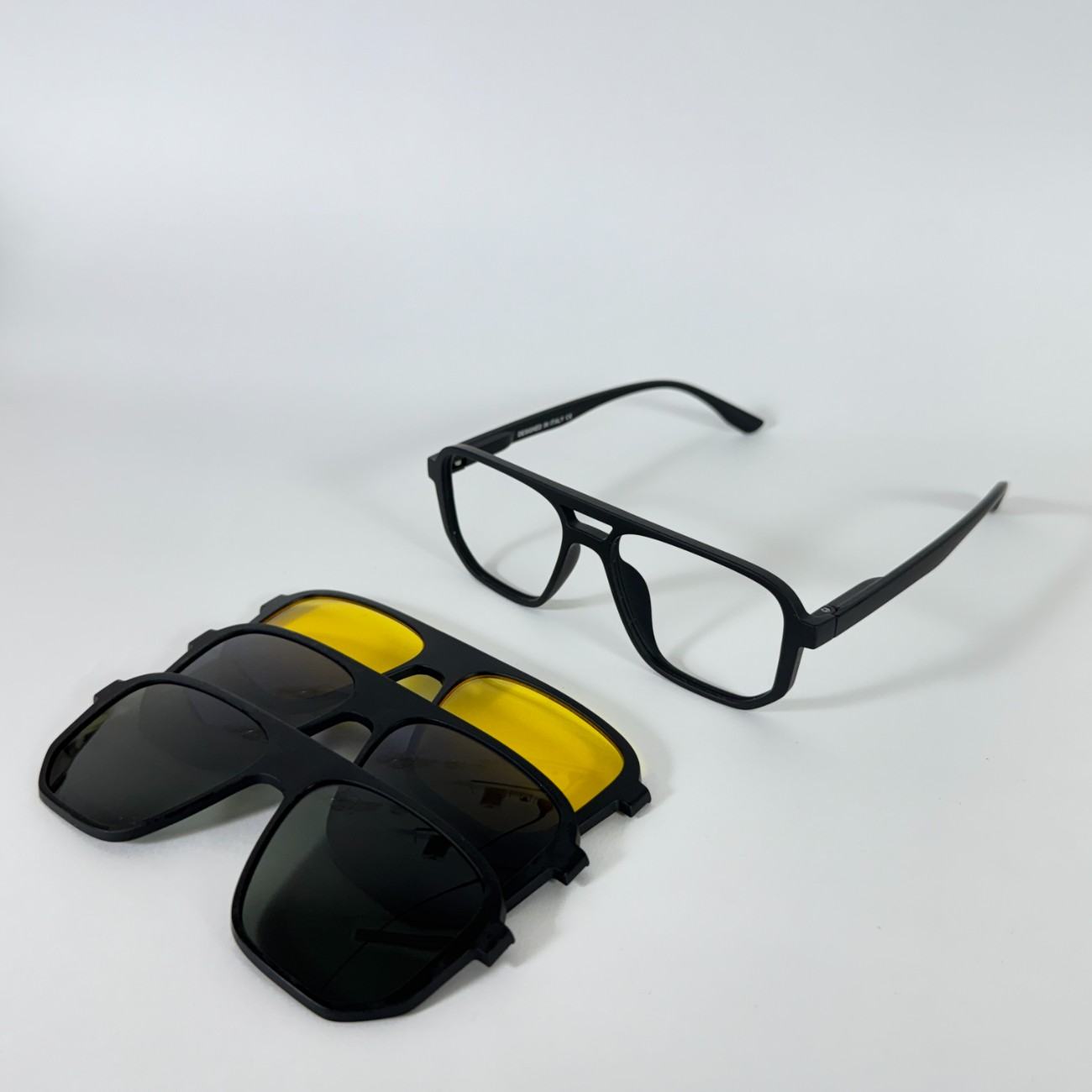 Bar Square Clip-on Glasses
