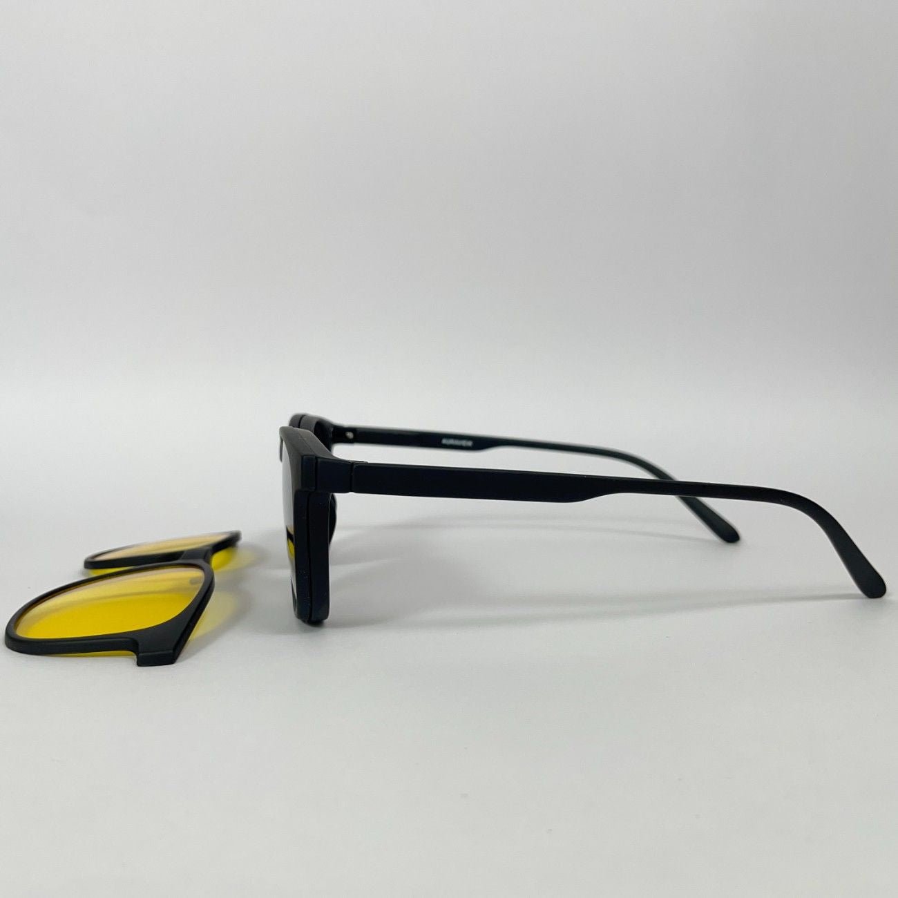 Round Clip-On Polarized Glasses
